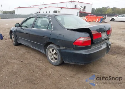 2000 Honda Accord 2.3 Se z USA, uszkodzony, nr VIN 1HGCG5675YA078176